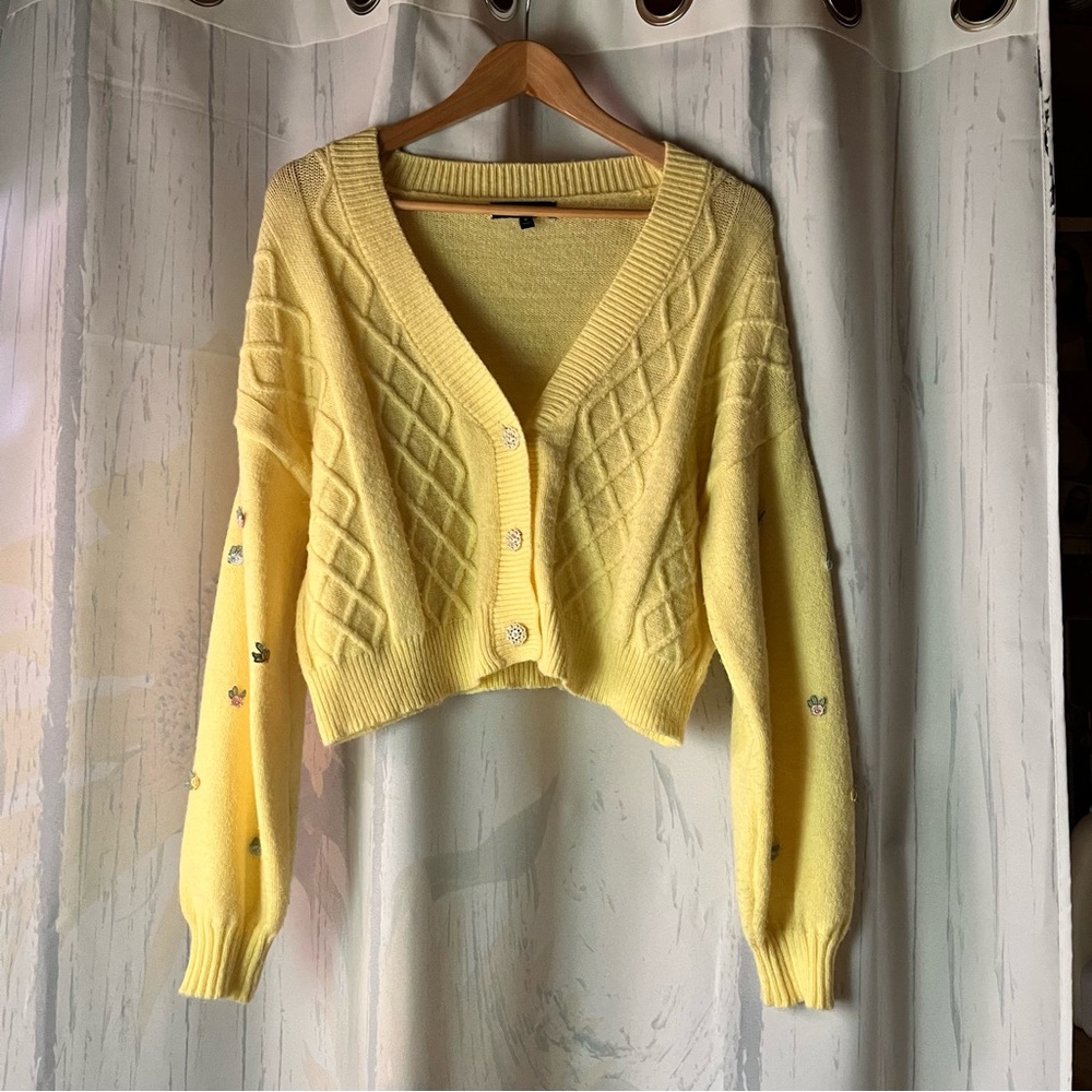 Yellow Cropped V-Neck Cardigan Sweater - Women